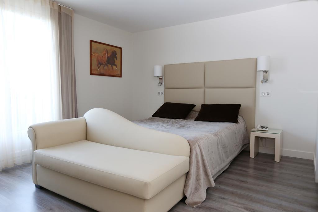 Les Criquets Hotel & Spa Бланкфор Екстер'єр фото